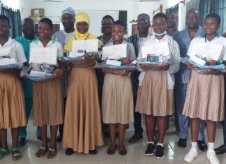 Central/éducation : Les meilleures filles au CEPD et au BEPC récompensés