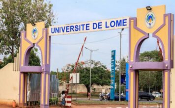 Togo /Université : Le directeur de la Daas de l’Ul met en garde les impétrants, contre le port du toge académique.