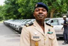 Togo : le chef d’escadron Adjari Akata Magnassima, un expert de la logistique militaire à la tête du Garage central administratif.